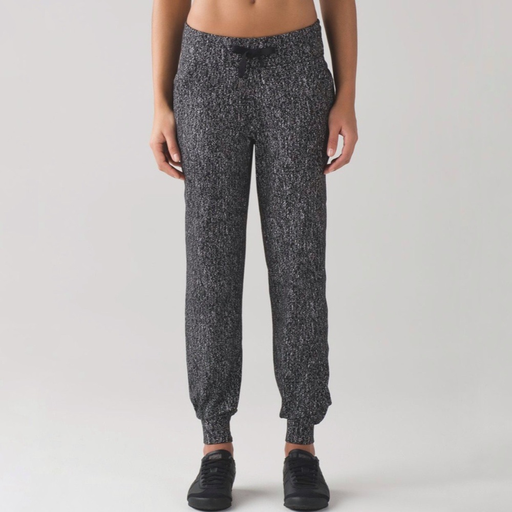 Lululemon | Ready To Rulu Pant!Running Luon Suited Jacquard Black White Size 6‎